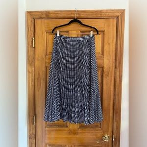 Banana Republic Black Plaid Pleated Midi Skirt.